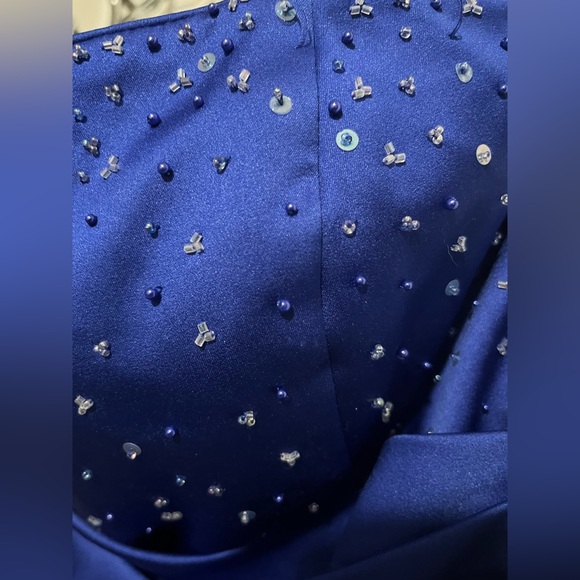 Beautiful prom dress - Picture 2 of 3